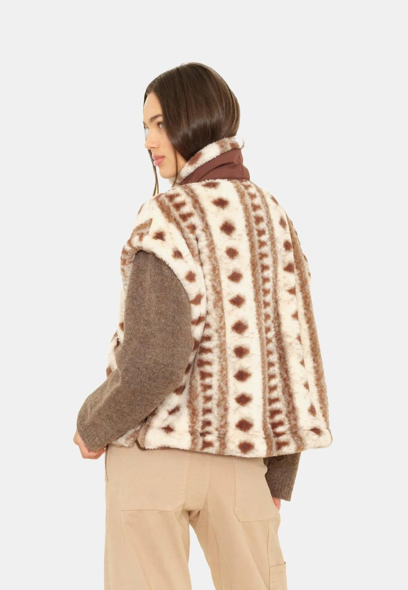 Ravena Vest