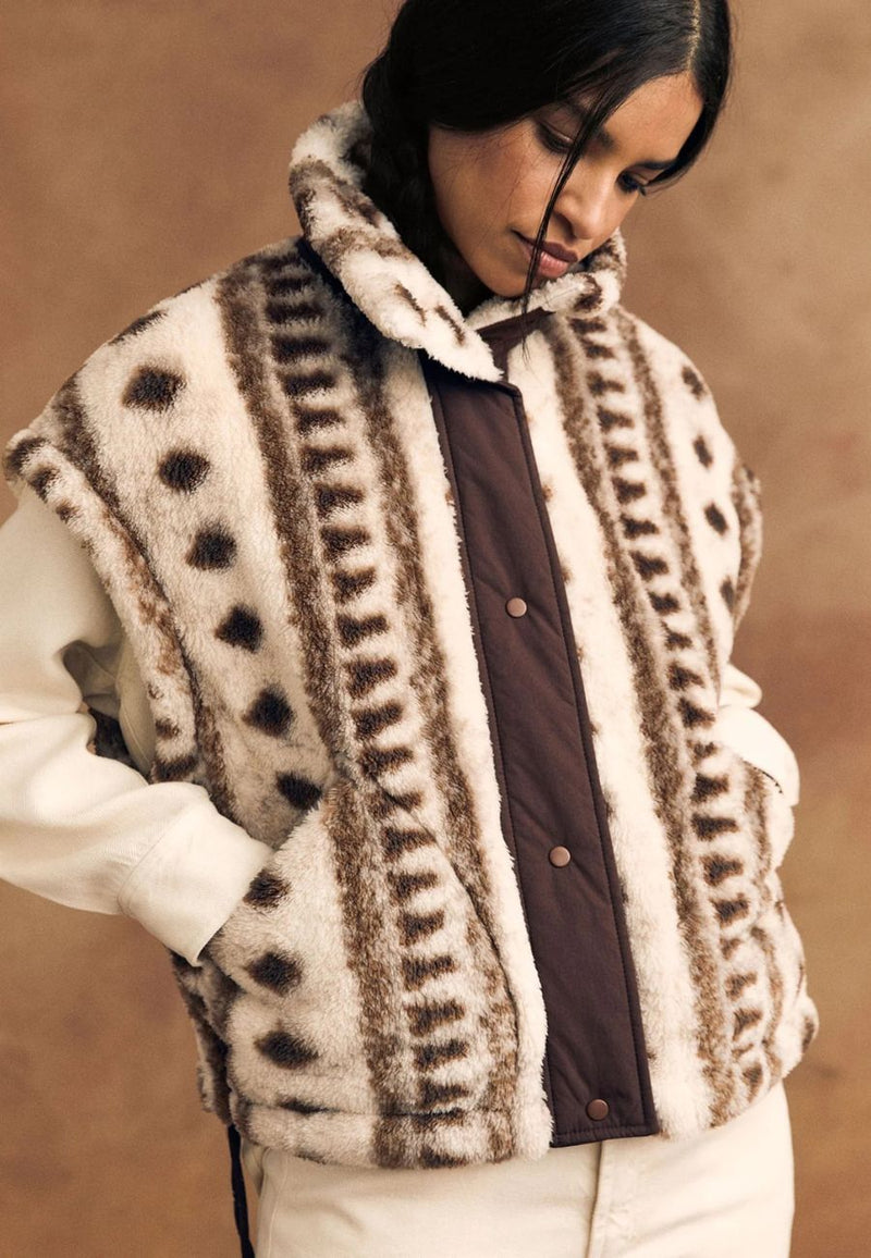 Ravena Vest