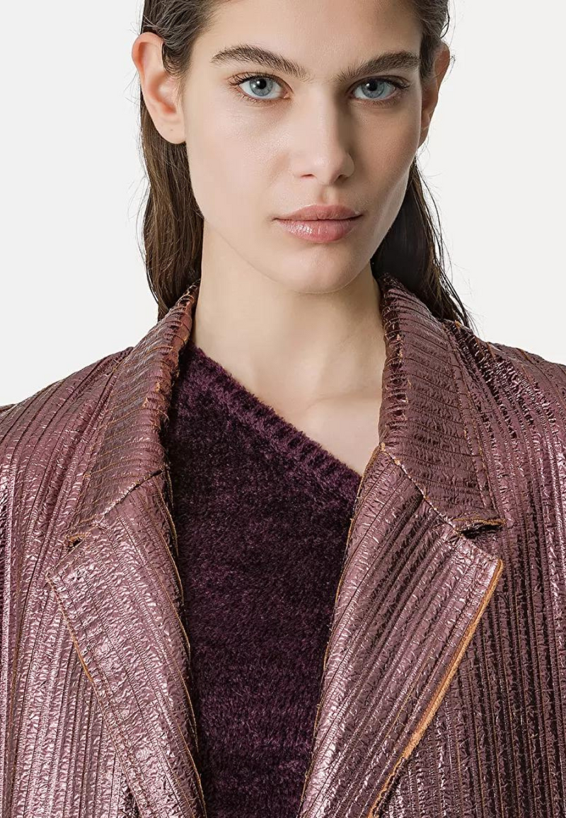 Laminated chic dustcoat