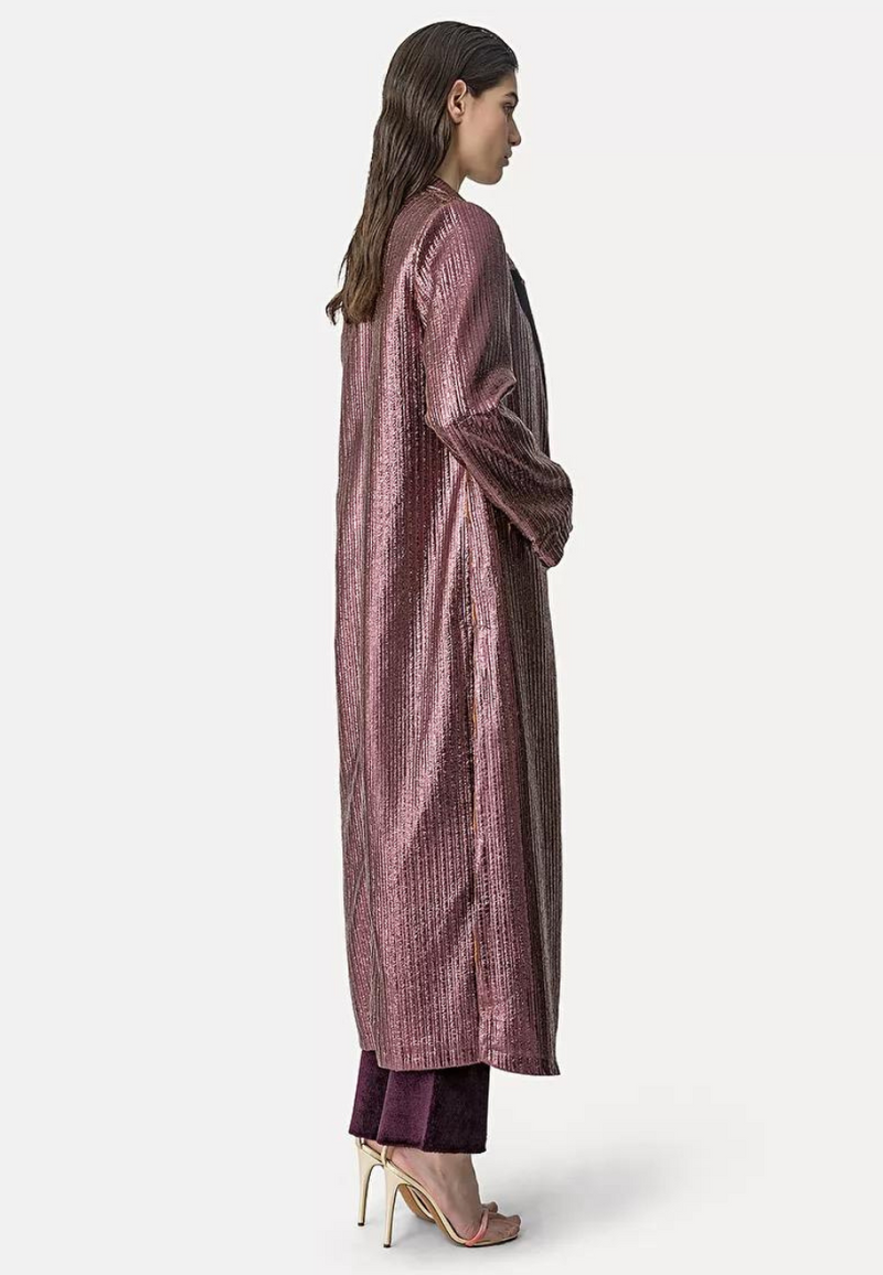 Laminated chic dustcoat