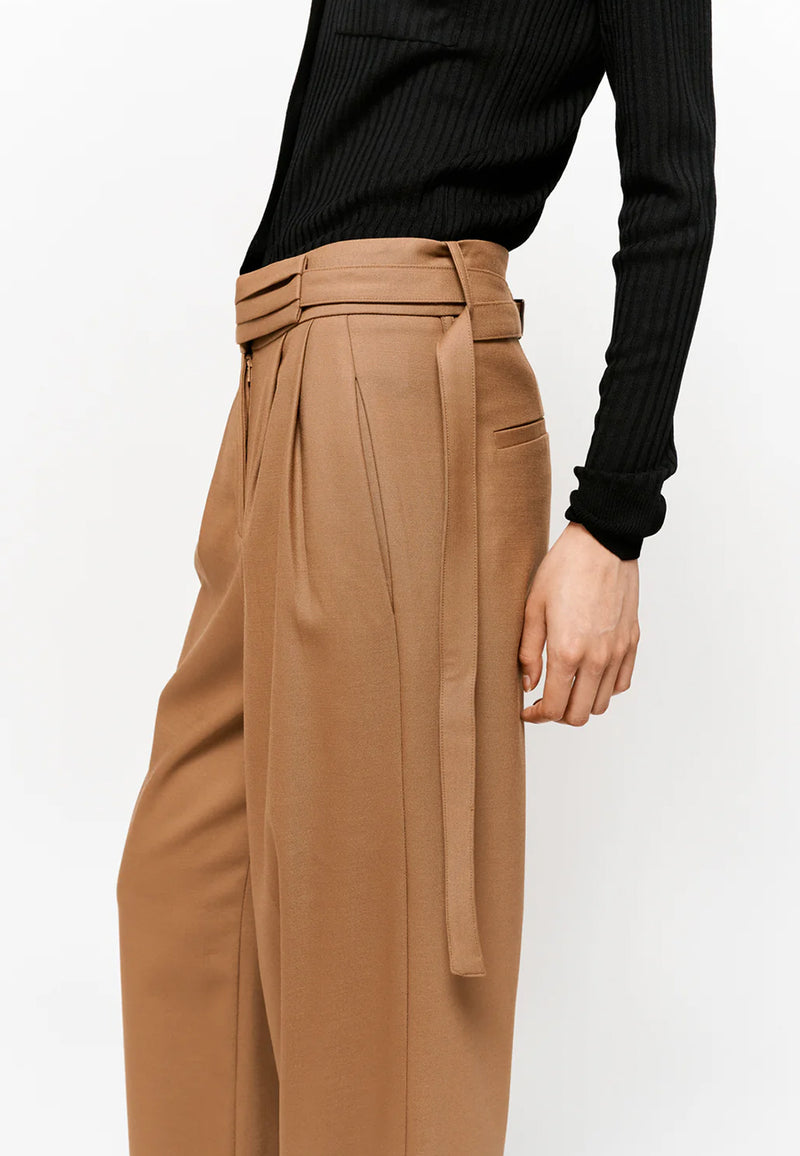 Leslie Trouser C