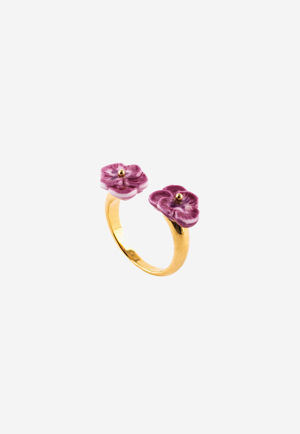 Figs and flowers face to face ring