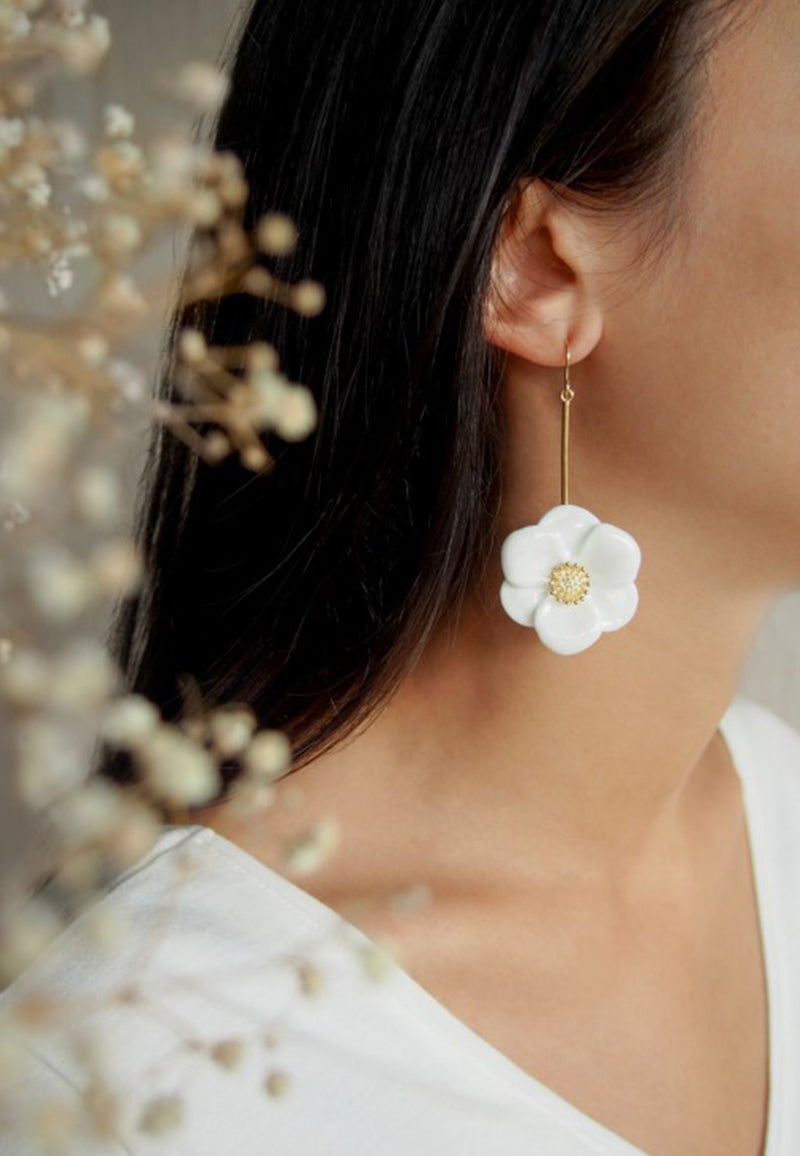 Big white flower earrings