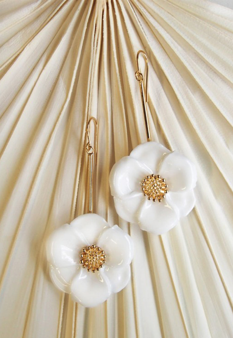 Big white flower earrings
