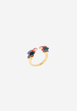 Pink parrot face to face ring